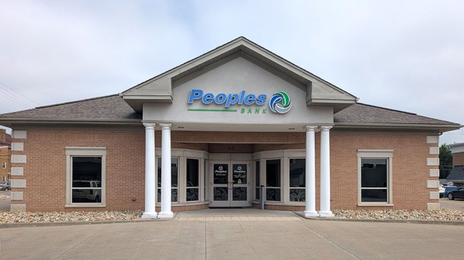 Peoples Bank Lancaster OH – Main St branch