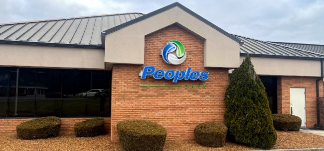 Peoples Bank Paintsville KY – 601 N Mayo Trl branch