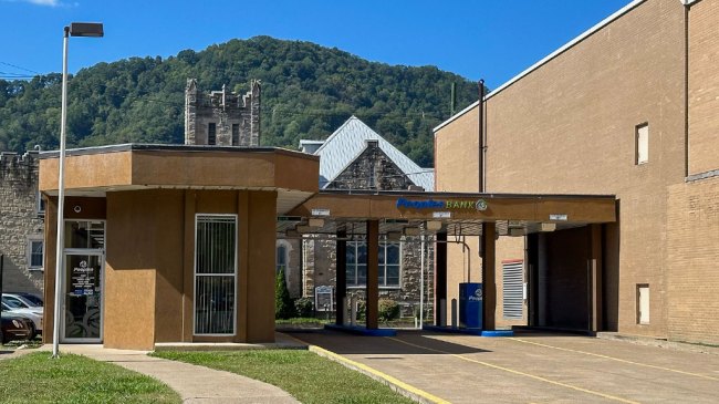Peoples Bank Logan WV branch