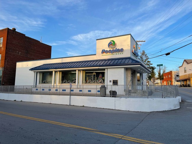 Peoples Bank Mt Olivet KY branch