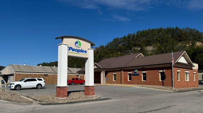 Peoples Bank Jackson KY branch